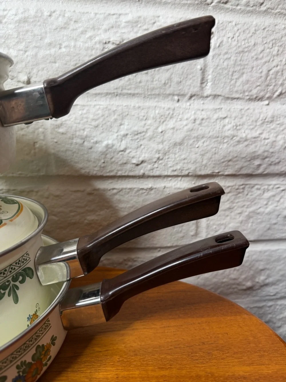 Vintage Floral Dynasty Enamelware Two Saucepans with Lids and One Frying Pan Set